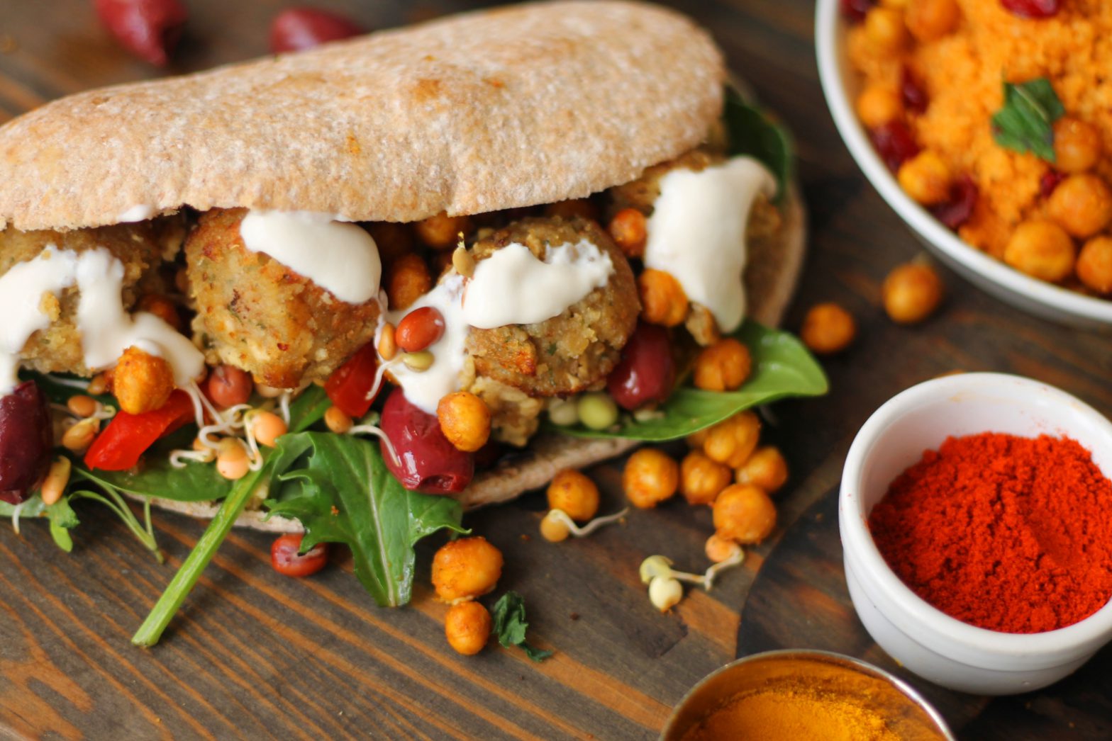 Stuffed Pitta Bread with Falafel